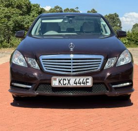 2013 Mercedes-Benz E200