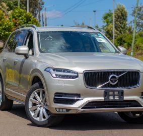 2017 Volvo XC90 T5