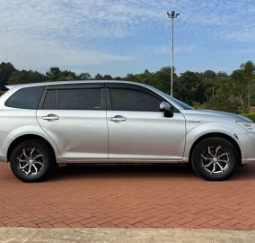 2014 Toyota Fielder Hybrid