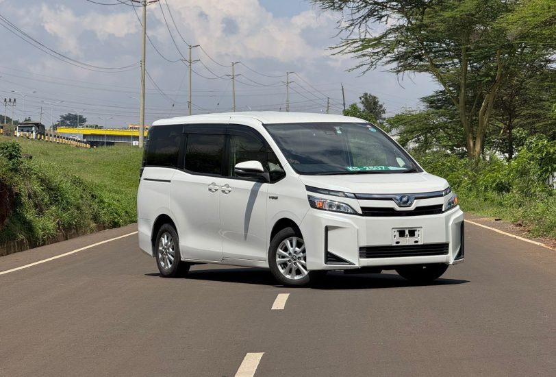 2018 Toyota Voxy Hybrid