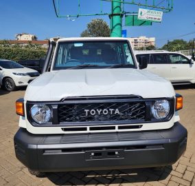 Toyota Land Cruiser 79 Series