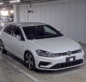 2020 Volkswagen Golf R