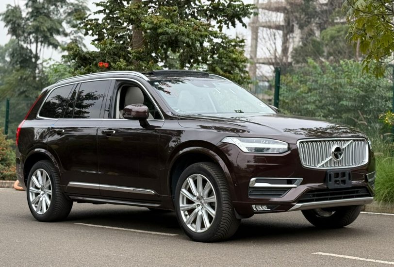 VOLVO XC90 T6