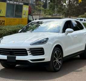 2018 Porsche Cayenne S E3