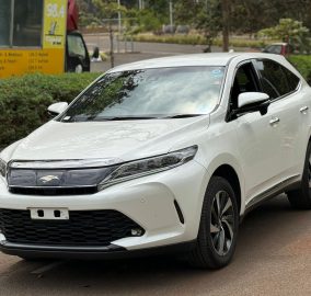 Toyota Harrier Turbo