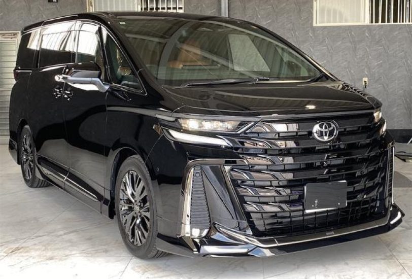 Toyota Vellfire Z