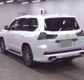 Lexus LX570