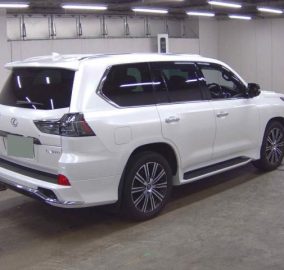 Lexus LX570