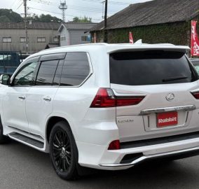 Lexus LX570