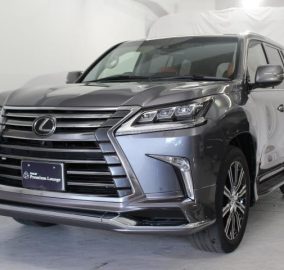 Lexus LX570