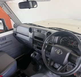 Toyota Landcruiser GDJ79 Single Cab