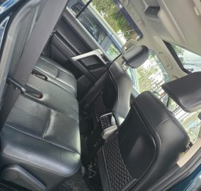 Toyota Landcruiser Prado Kakadu