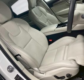 2023 Volvo S90 Ultimate T8