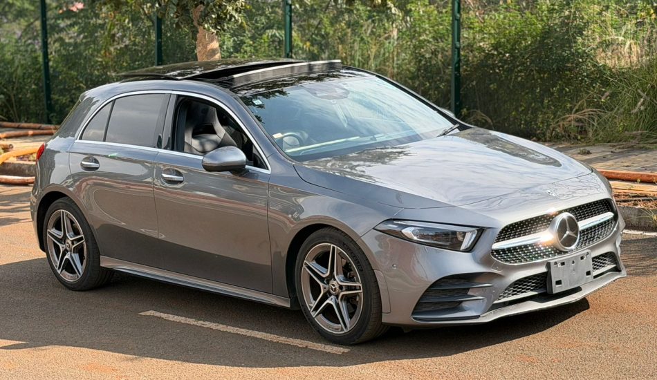 2019 MERCEDES BENZ A180 AMG-LINE /SUNROOF