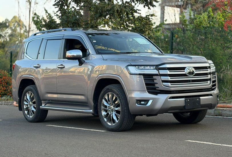 𝟐𝟎𝟐2 𝗧𝗢𝗬𝗢𝗧𝗔 𝗟𝗔𝗡𝗗 𝗖𝗥𝗨𝗜𝗦𝗘𝗥 𝟯𝟬𝟬 𝗦𝗘𝗥𝗜𝗘𝗦-𝗭𝗫