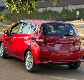 2018 NISSAN NOTE MEDALIST E-POWER RED