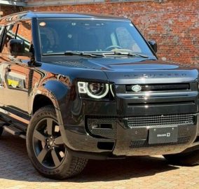 2024 Landrover Defender 110 X-Dyanamic-HSE D300