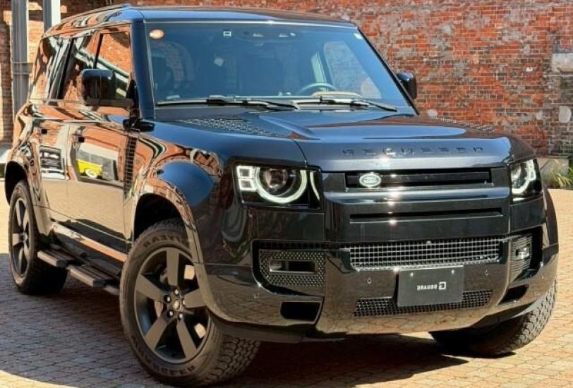 2024 Landrover Defender 110 X-Dyanamic-HSE D300