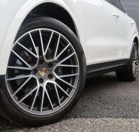 2019 Porsche Cayenne Base Grade