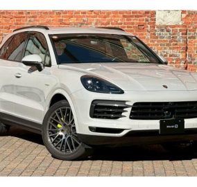 2022 Porsche Cayenne E-Hybrid