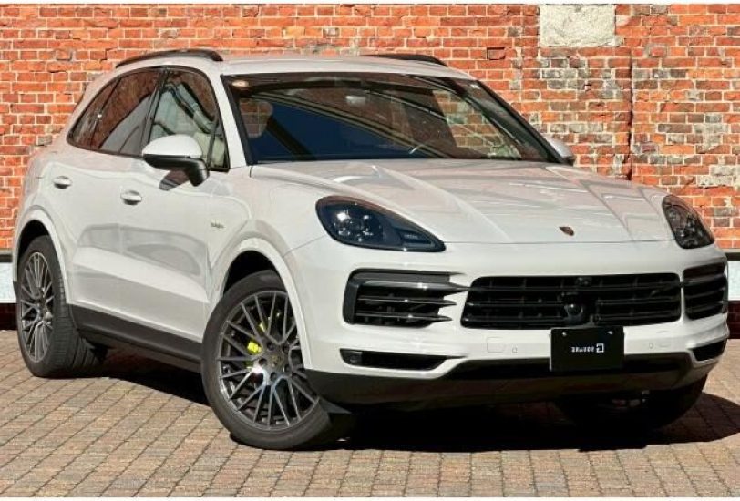 2022 Porsche Cayenne E-Hybrid