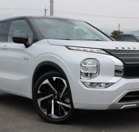 Mitsubishi Outlander 2021
