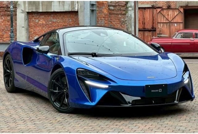 2023 McLaren Artura Base Grade