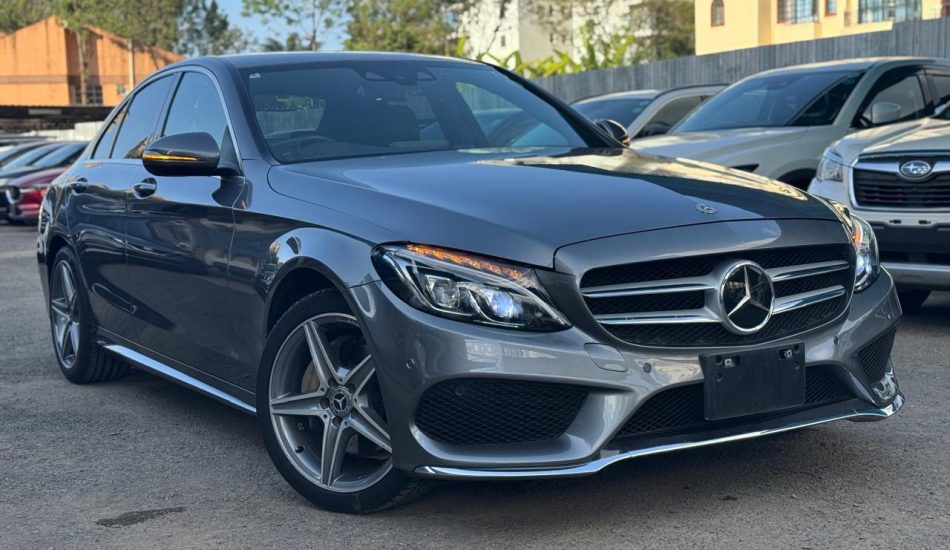 MERCEDES BENZ C200 2018
