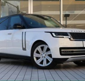 2024 Range Rover Vogue HSE P530 standard Wheel Bas