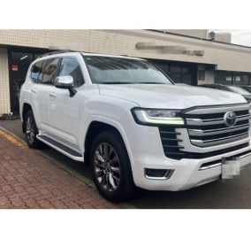 2024 Toyota Landcruiser ZX 300 Series.