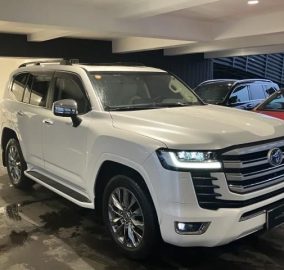 2024 Toyota Landcruiser ZX 300 Series