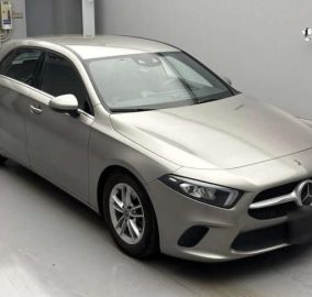 2019 Mercedes-Benz A180