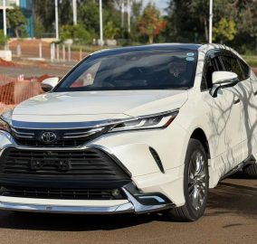 2020 TOYOTA HARRIER WHITE