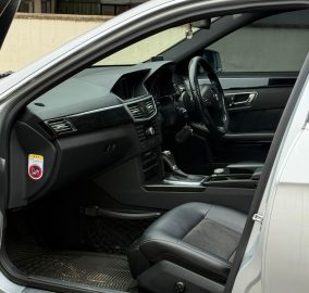 Mercedes Benz E250 W212