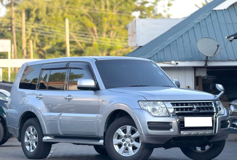2016 Mitsubishi Pajero