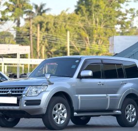 2016 Mitsubishi Pajero