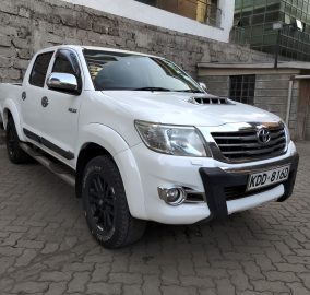 2014 Toyota Hilux Invincible