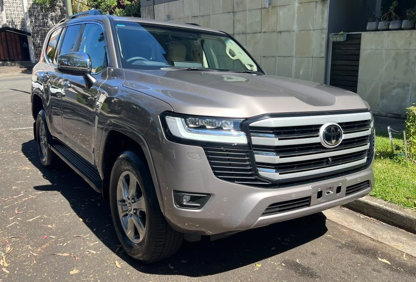 2025 Toyota Land Cruiser 300 Series Sahara