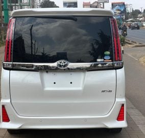 2019 Toyota Noah WXB