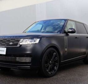 2025 Range Rover Vogue SV P615