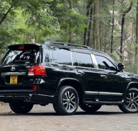 2013 Toyota Landcruiser ZX